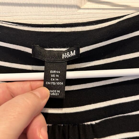 H&M Black White Striped Wrap Dress Viscose Short Sleeve Stripes Women’s Size 14 - Picture 4 of 8